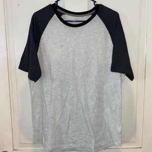 Old Navy t-shirt